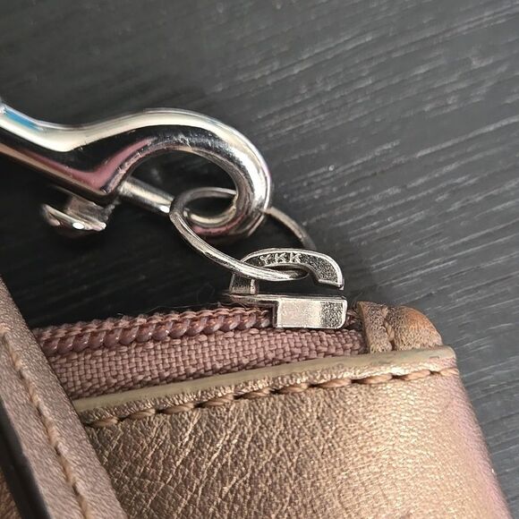 Coach Gold Wristlet Clutch Wallet Carryall Designer Womens Fancy Y2k Fun Trip - Picture 8 of 16